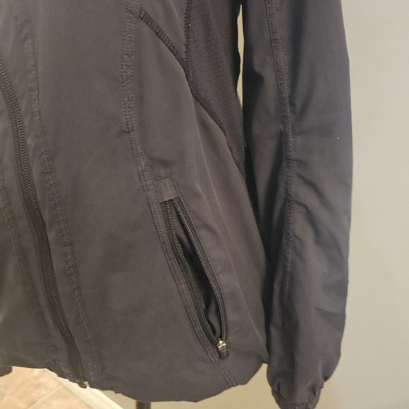 Lululemon Jacket - Picture 2 of 8